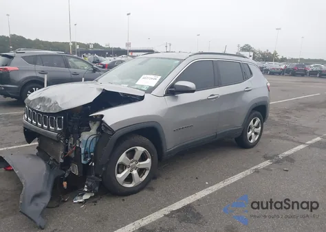 2019 Jeep Compass Latitude 4X4 z USA, uszkodzony, nr VIN 3C4NJDBB8KT847654